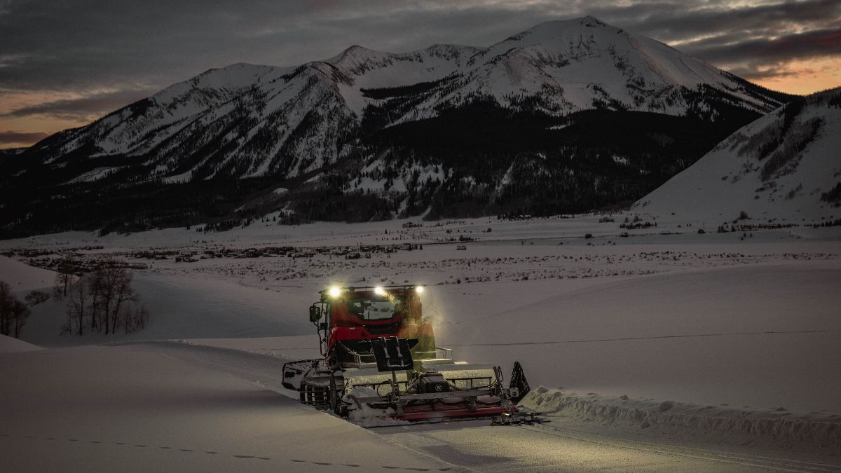 Crested Butte Nordic snowcat grooming at dusk